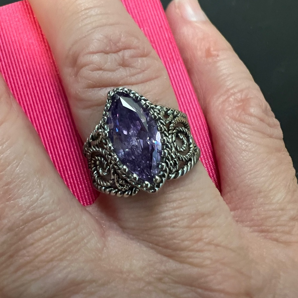 Purple & silver vintage ring